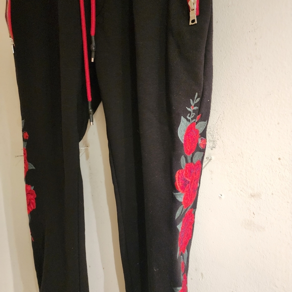 Forever 21 sweat set Rose logo XL joggers L hoody Black & Red new no tags washed - Picture 9 of 15
